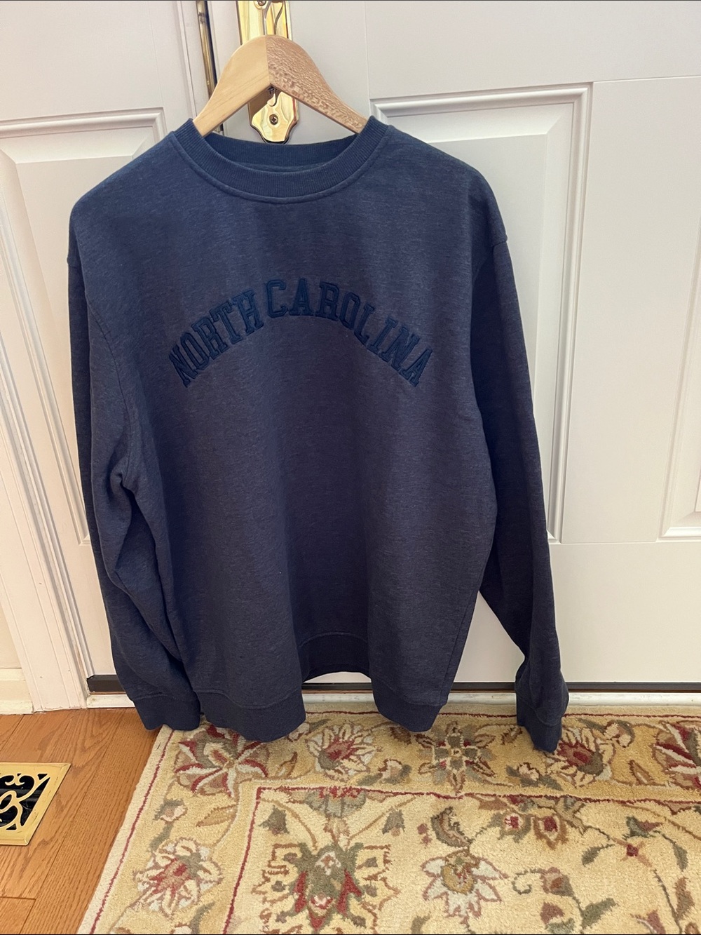 North Carolina  Navy Crewneck Sweatshirt - Classic Pullover size XL
